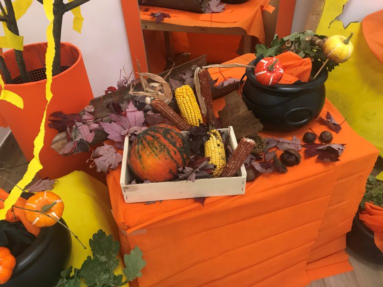 activité d'automne en crèche