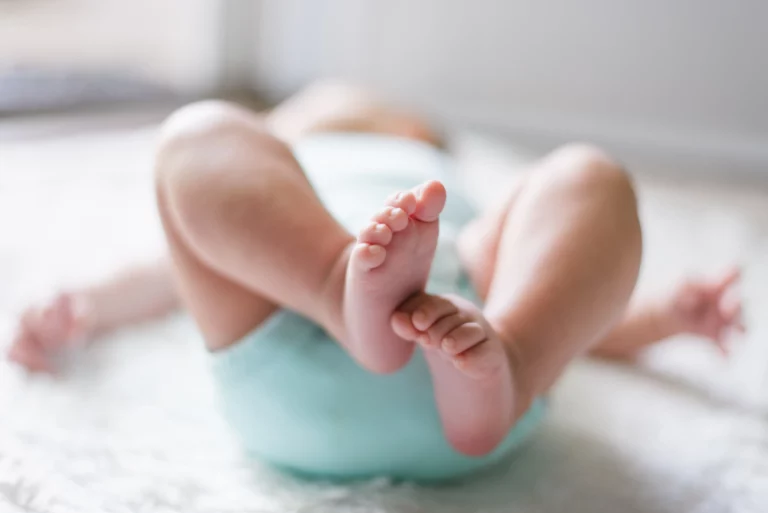 pieds bébé