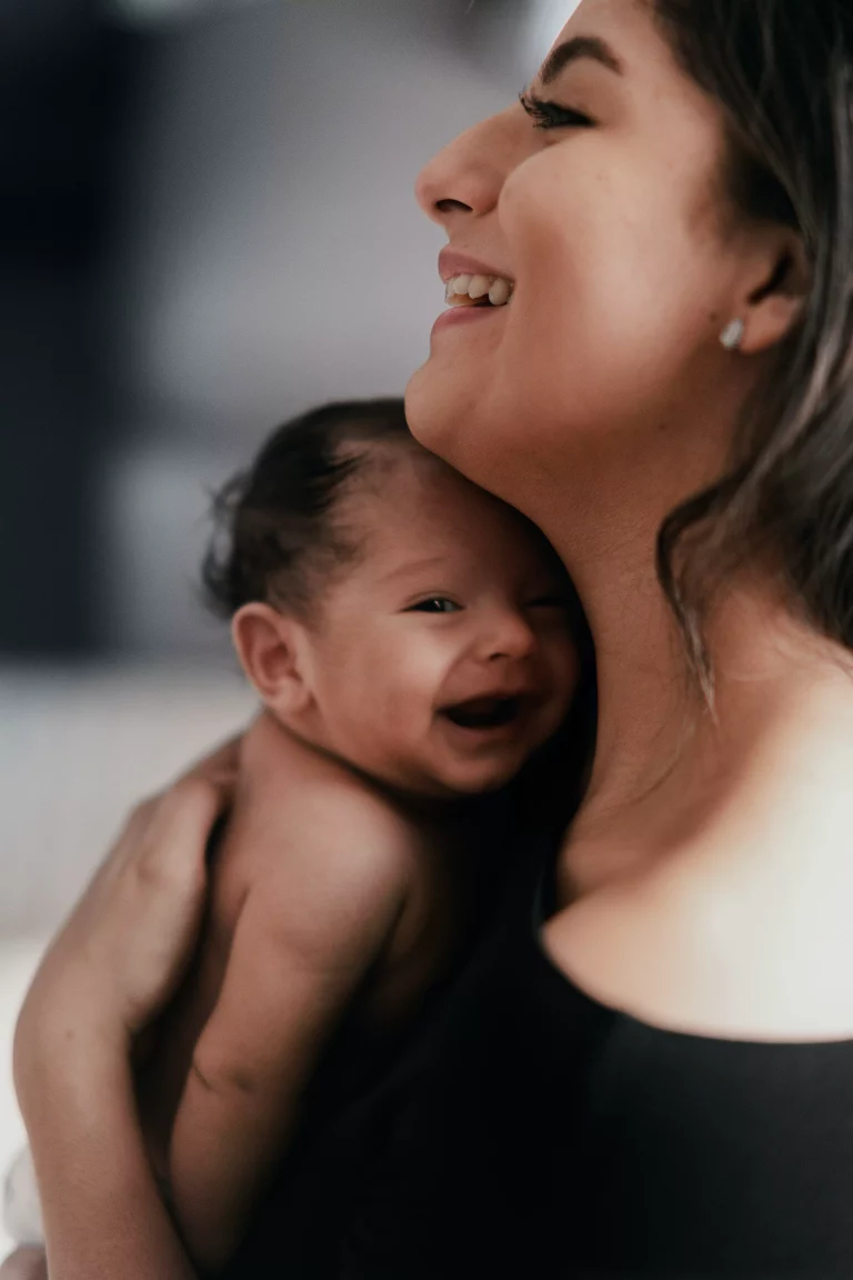 bébé et sa maman