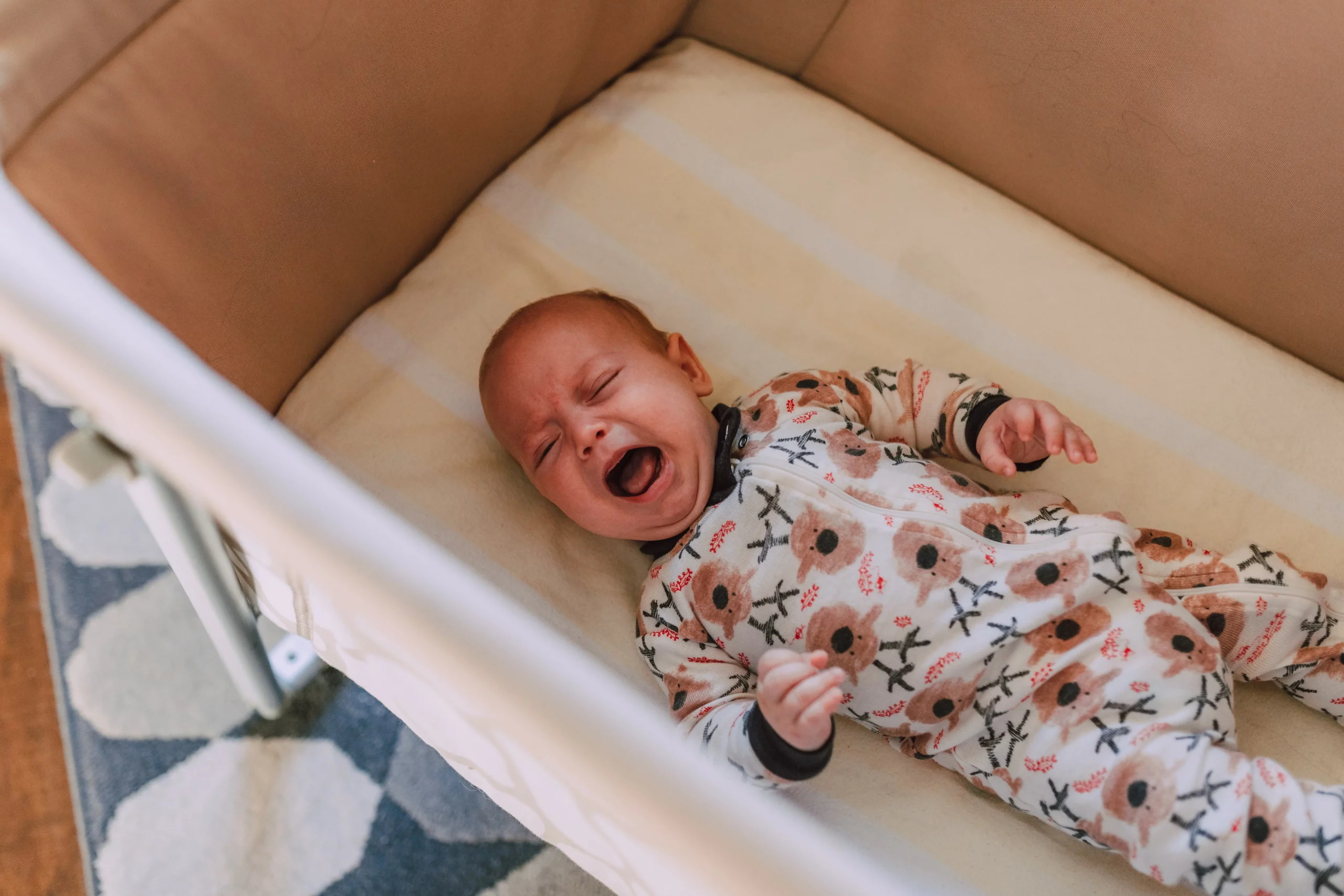Fautil laisser pleurer son bébé — free download