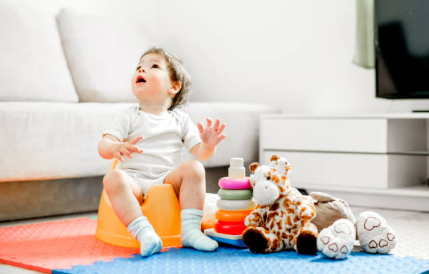 bébé sur le pot