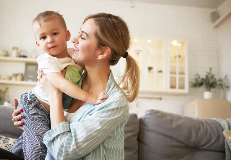 maman et son enfant