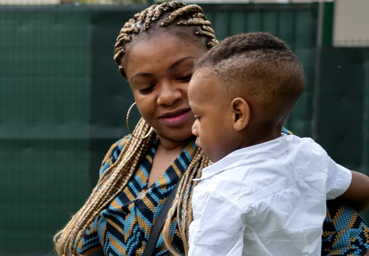 maman et son enfant 